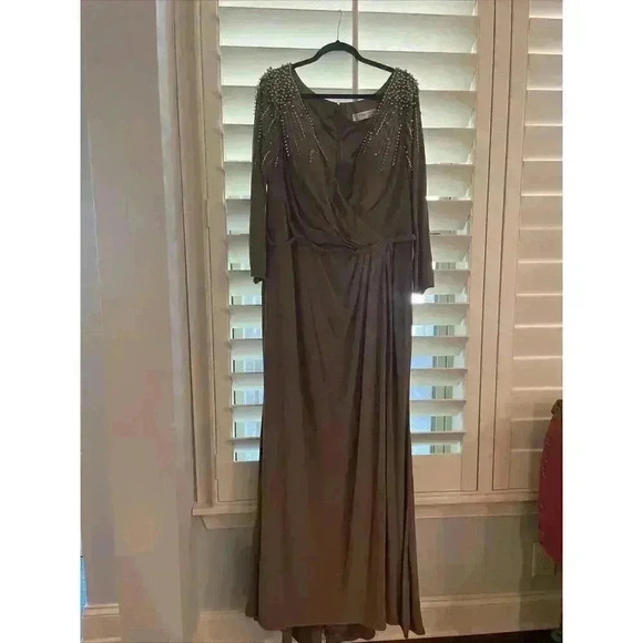 MAC DUGGAL GOWN 18 MAXI DRESS 55715 MOCHA FAUX WRAP JERSEY EMBELLISHED CRYSTALS - Picture 9 of 13